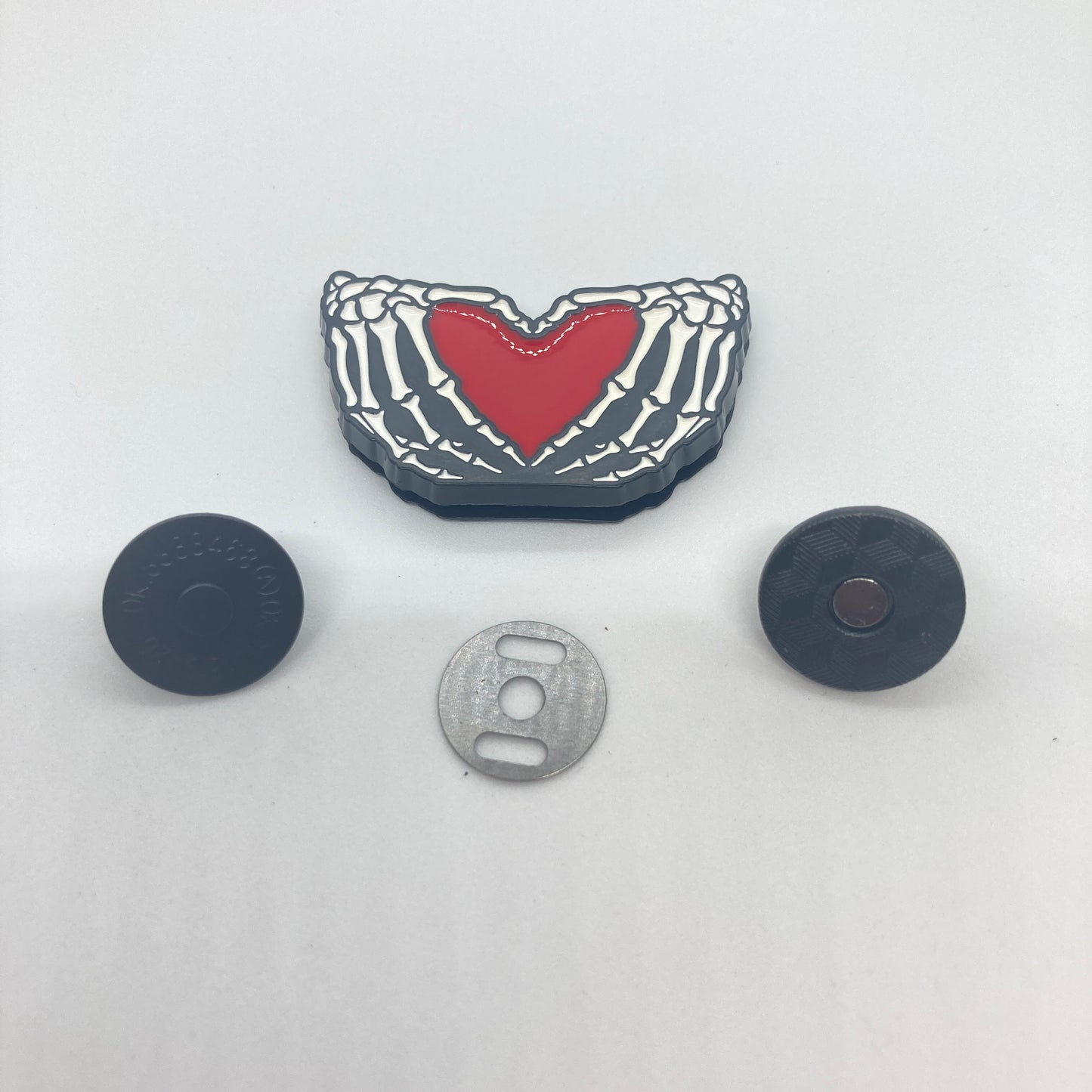 Enamel Skelly Heart Exclusive Magnetic Snap Set